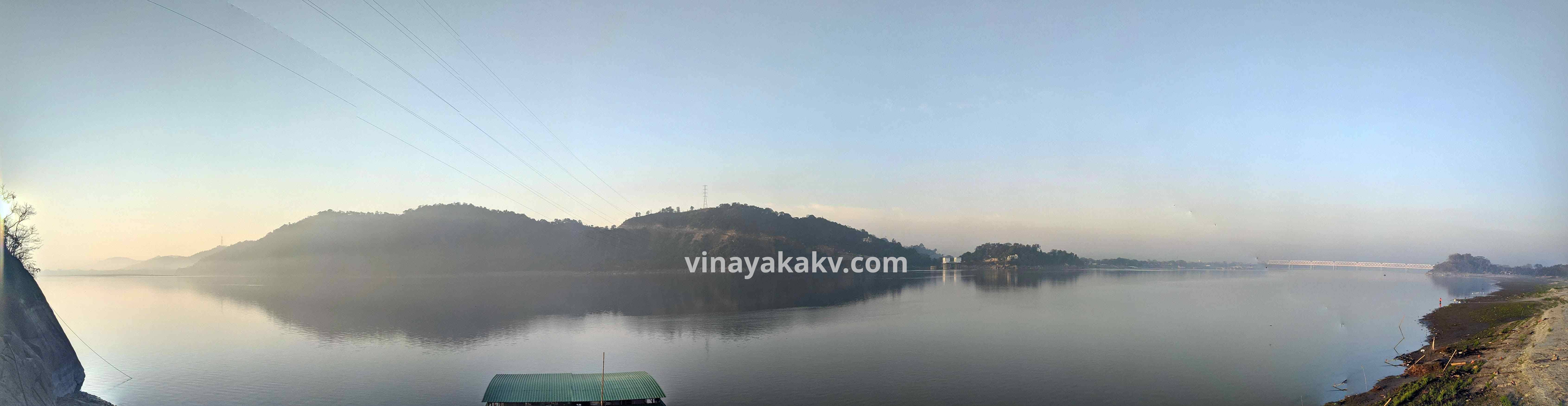 Panoramic view from Brahmaputra Ghat with Sarighat brighe at right. Imagine Ahom and Mughal warfare here!